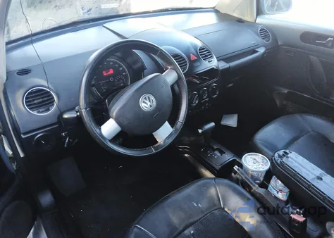 2009 Volkswagen New Beetle 2.5L z USA, uszkodzony, nr VIN 3VWRG31C39M511416